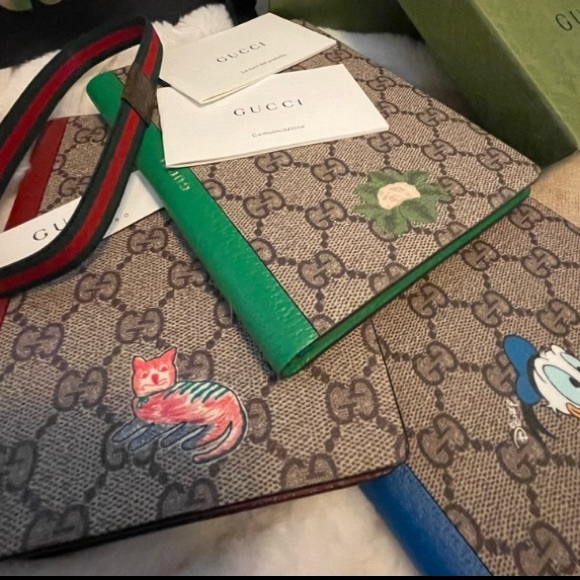 GUCCI Disney GG Supreme Canvas and Leather Collectible notebook set - Picture 1 of 4